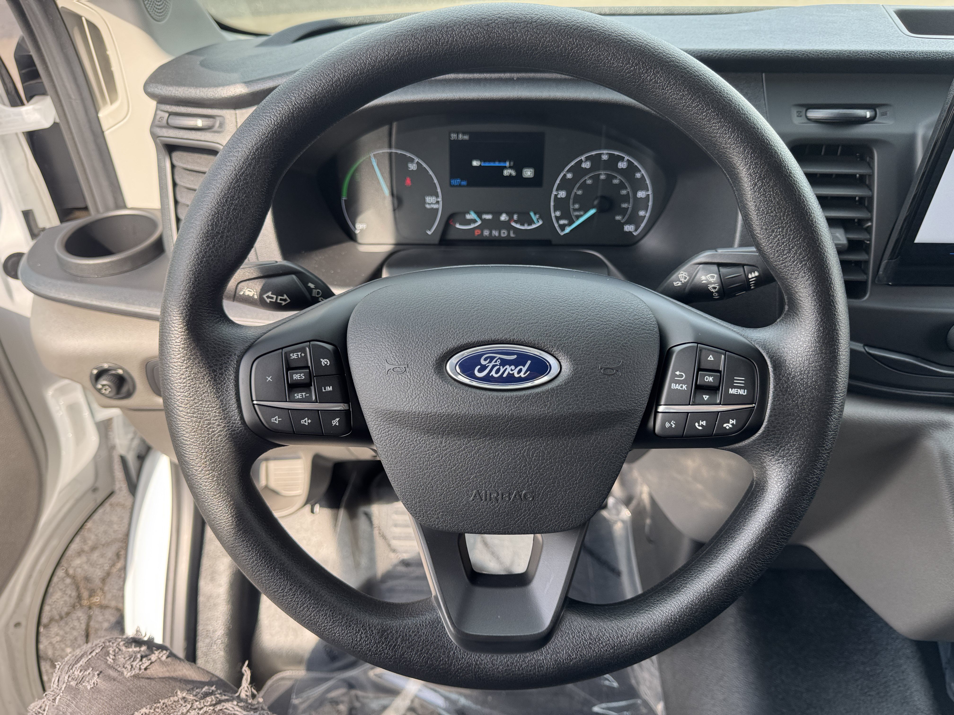 Used 2024 Ford E-Transit Low Roof RWD image 17