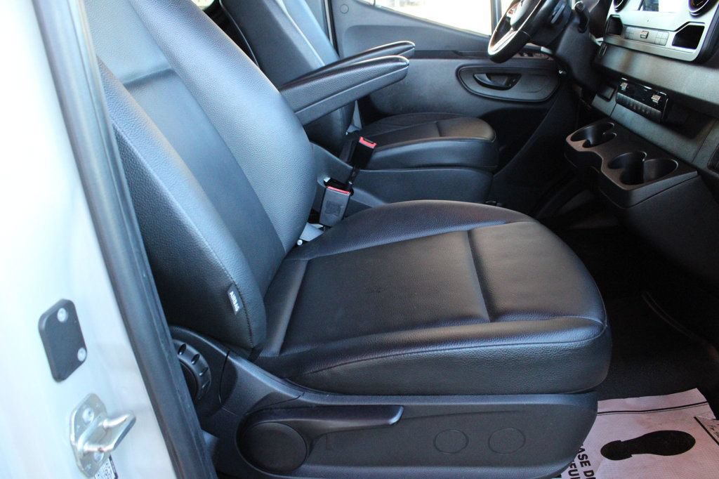 Used 2022 Mercedes-Benz Sprinter 2500 image 14