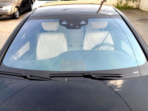 Used 2018 Mercedes-Benz S 560 Sedan image 35