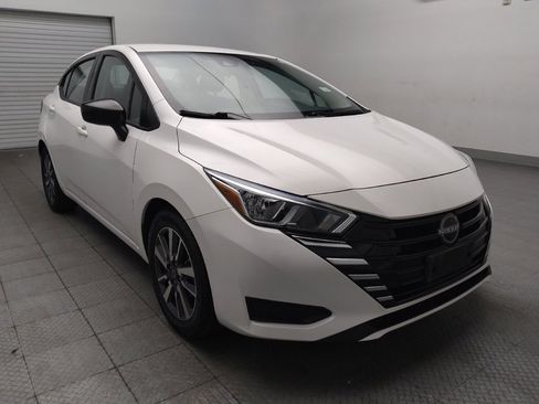 Used 2024 Nissan Versa SV FWD image 13