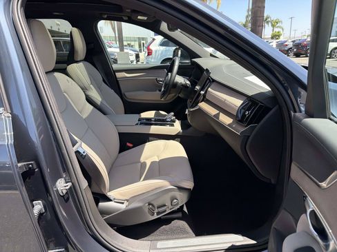 Used 2026 Volvo XC90 B6 Core AWD/4WD image 26