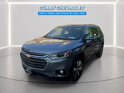 Used 2021 Chevrolet Traverse LT w/ LT Premium Package AWD/4WD image 3