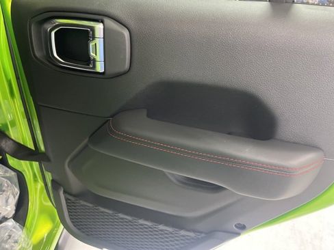 New 2025 Jeep Gladiator Rubicon image 26