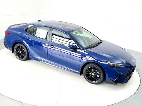 New 2026 Toyota Camry SE image 15