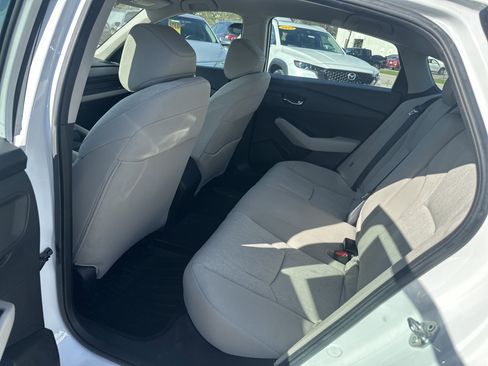 Certified 2023 Honda Accord LX image 13