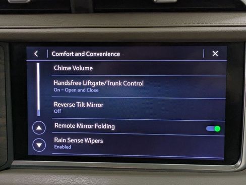 Used 2021 GMC Yukon Denali w/ Denali Premium Package image 12