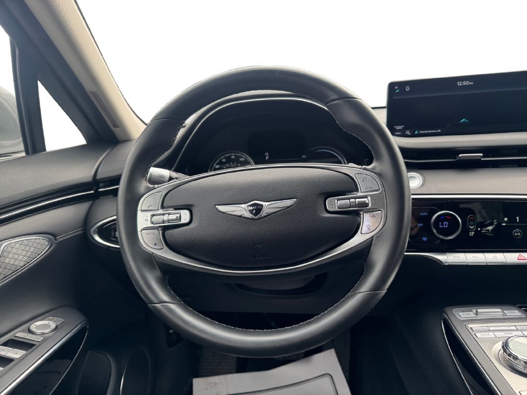 Used 2025 Genesis GV70 2.5T AWD/4WD image 12