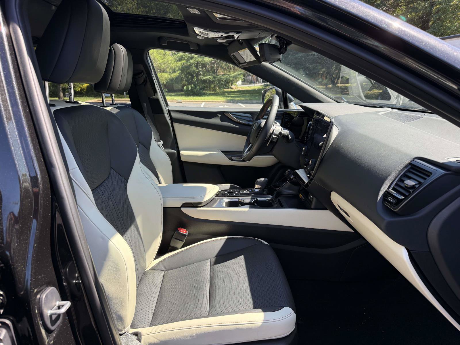 Used 2024 Lexus NX 350h AWD image 15