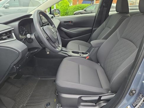 Used 2025 Toyota Corolla LE FWD image 22