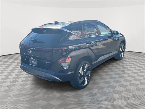 Certified 2025 Hyundai Kona Limited image 6