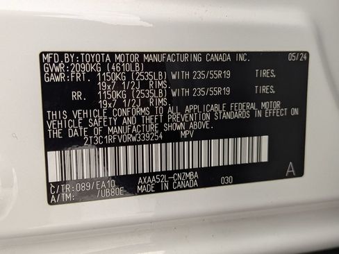 Used 2024 Toyota RAV4 XLE Premium FWD image 31