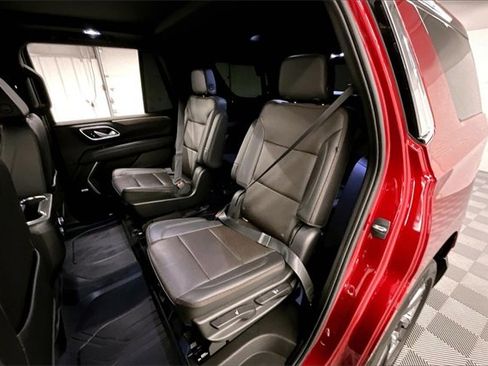 Used 2021 Chevrolet Tahoe High Country w/ Premium Package image 21