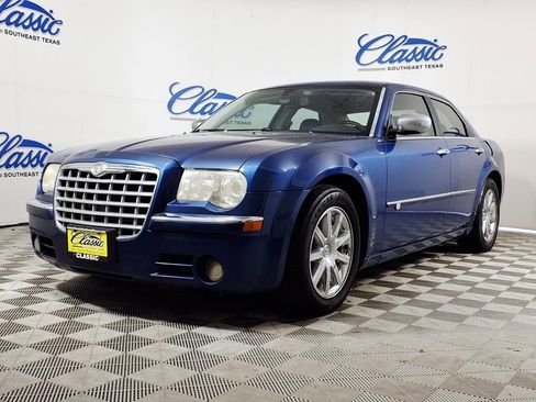 Used 2009 Chrysler 300 C image 5