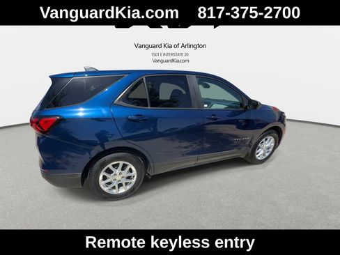Used 2022 Chevrolet Equinox LS w/ LS Convenience Package FWD image 9
