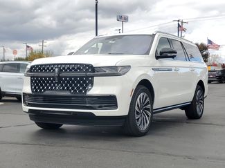 New 2025 Lincoln Navigator L Black Label video 2