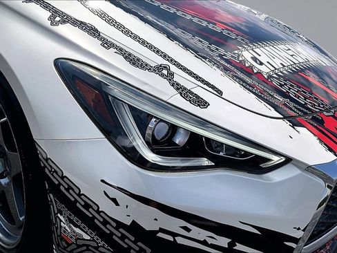 Used 2018 INFINITI Q60 3.0t Luxe RWD image 28