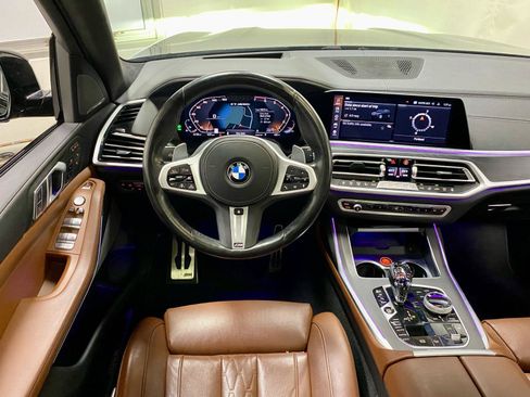 Used 2022 BMW X7 M50i AWD/4WD image 2