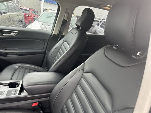 Used 2021 Ford Edge SEL w/ Convenience Package image 24