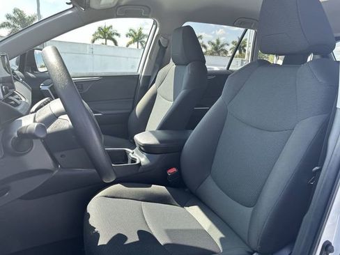 Used 2025 Toyota RAV4 LE image 26