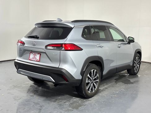 Certified 2023 Toyota Corolla Cross XLE w/ Convenience Package image 6