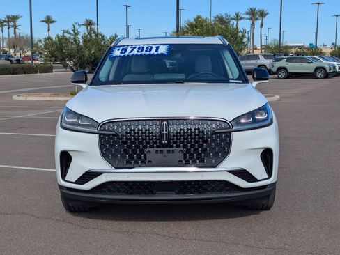 Used 2025 Lincoln Aviator Reserve w/ Illumination Package image 8