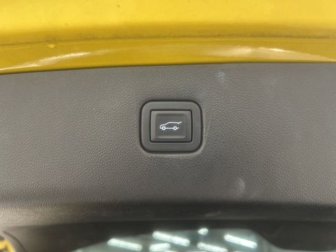 Used 2023 Chevrolet Blazer RS image 33