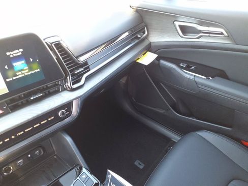 Used 2025 Kia Sportage X-Line w/ Premium Package AWD/4WD image 26