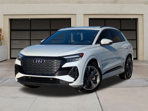 Used 2024 Audi Q4 e-tron Premium Plus w/ Premium Plus image 3