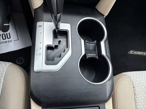 Used 2012 Toyota Camry SE image 21