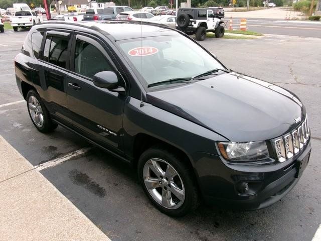 Used 2014 Jeep Compass Latitude AWD/4WD image 4