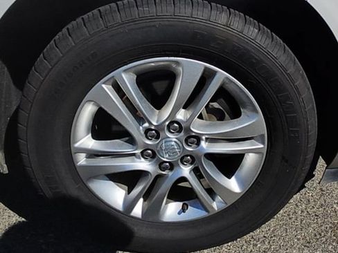 Used 2019 Buick Enclave Essence FWD image 8