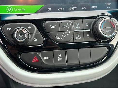 Used 2021 Chevrolet Bolt LT image 40