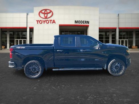 Used 2023 Chevrolet Silverado 1500 Custom AWD/4WD image 4