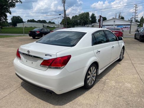Used 2011 Toyota Avalon Limited FWD image 4