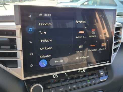 Used 2024 Toyota Tundra Limited image 20