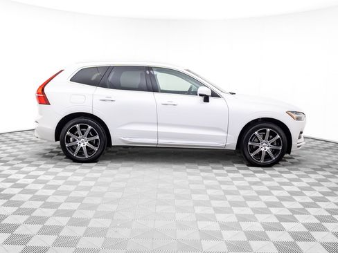 Used 2021 Volvo XC60 T6 Inscription w/ Advanced Package image 6