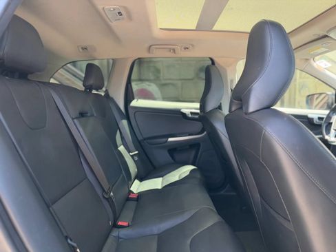 Used 2016 Volvo XC60 T5 Platinum FWD image 27