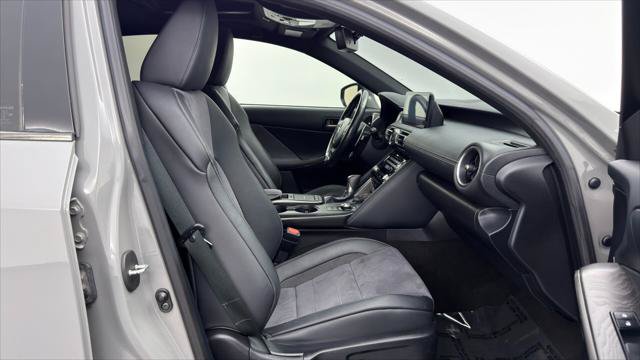 Used 2022 Lexus IS 500 RWD image 22
