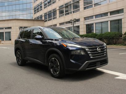 Used 2024 Nissan Rogue SV w/ SV Premium Package