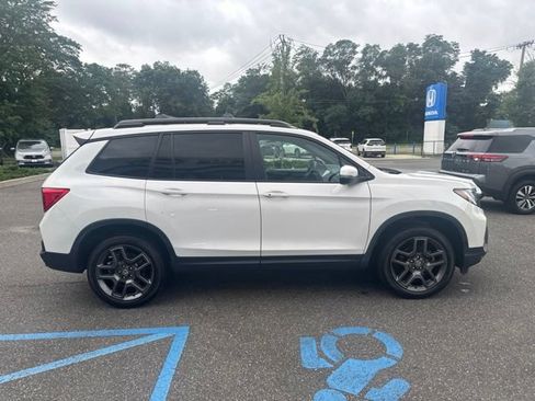 Certified 2023 Honda Passport EX-L image 9