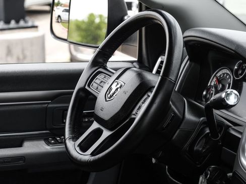 Used 2017 RAM 3500 Big Horn AWD/4WD image 11