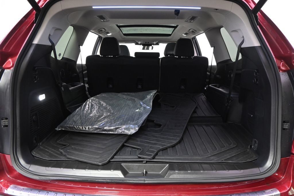 Used 2025 Subaru Ascent Limited AWD/4WD image 19