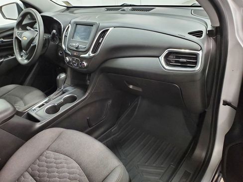 Used 2018 Chevrolet Equinox LT image 11