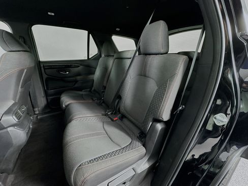 Certified 2023 Honda Pilot Sport image 23