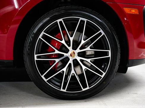 Used 2023 Porsche Macan S w/ Premium Package Plus AWD/4WD image 54