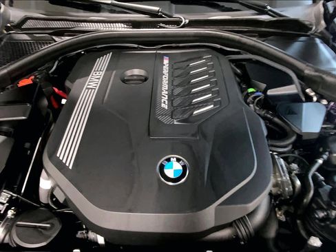 Used 2025 BMW M240i xDrive Coupe image 31