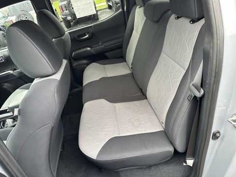 Used 2021 Toyota Tacoma TRD Sport image 25