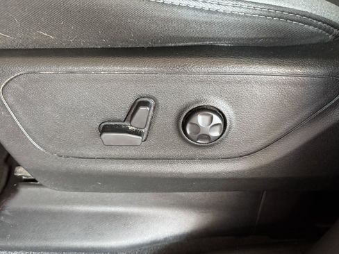 Used 2019 RAM 1500 Big Horn image 24