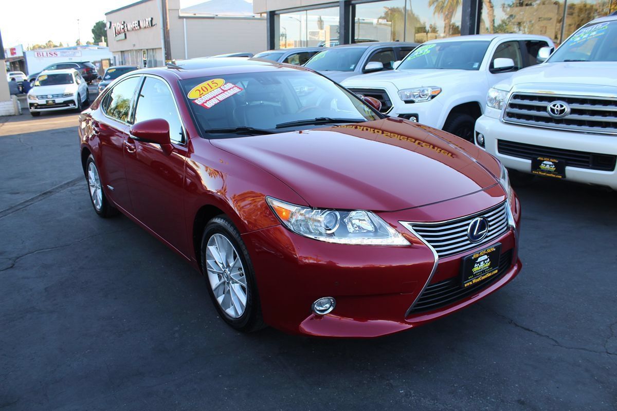 Used 2015 Lexus ES 300h w/ Navigation System Package FWD image 8