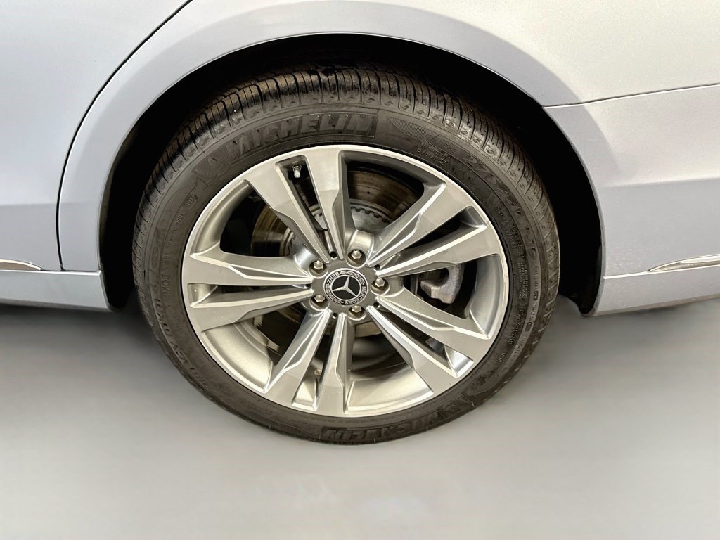 Used 2016 Mercedes-Benz S 550 4MATIC Sedan image 36